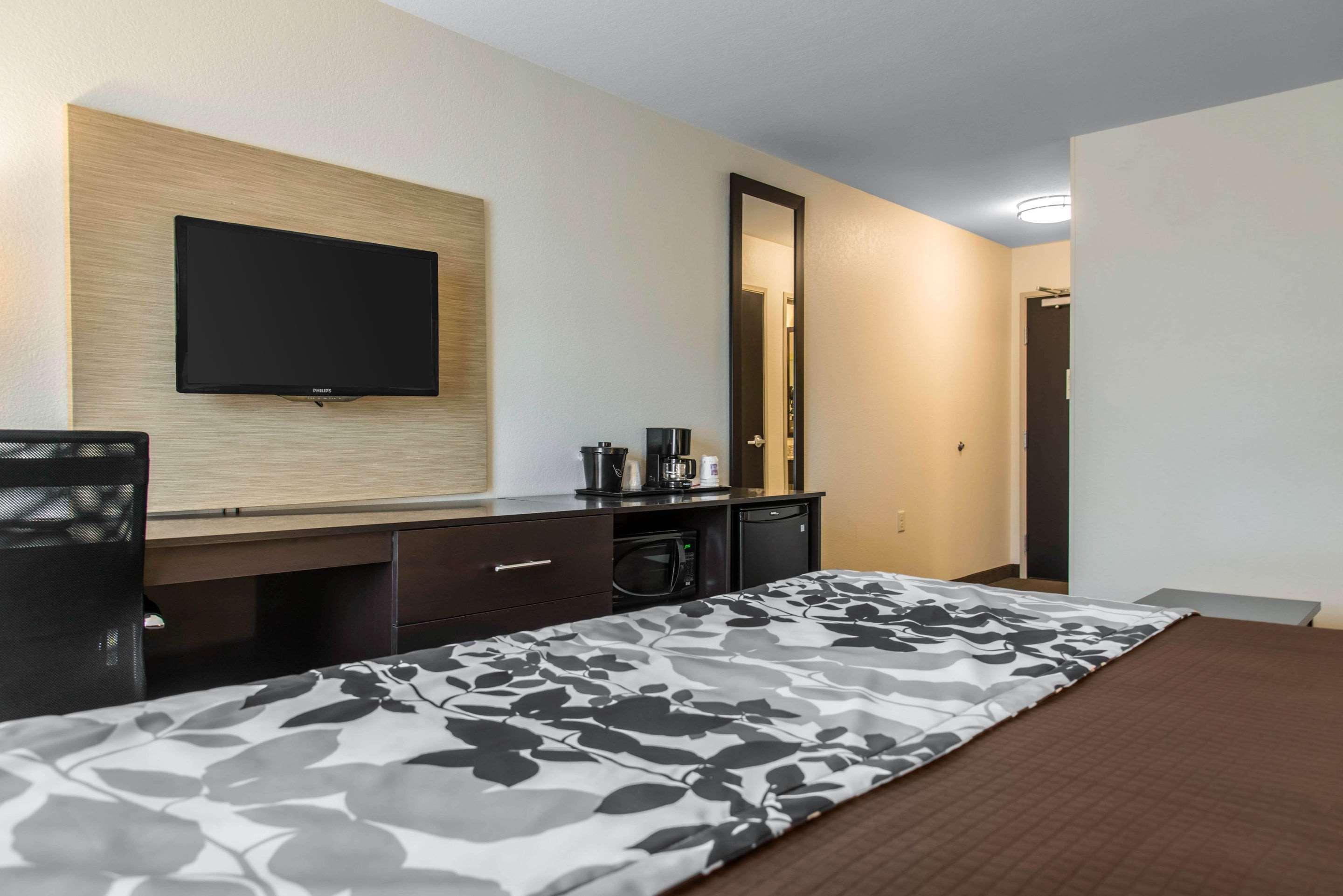 Sleep Inn & Suites Marshall - University Area Екстер'єр фото