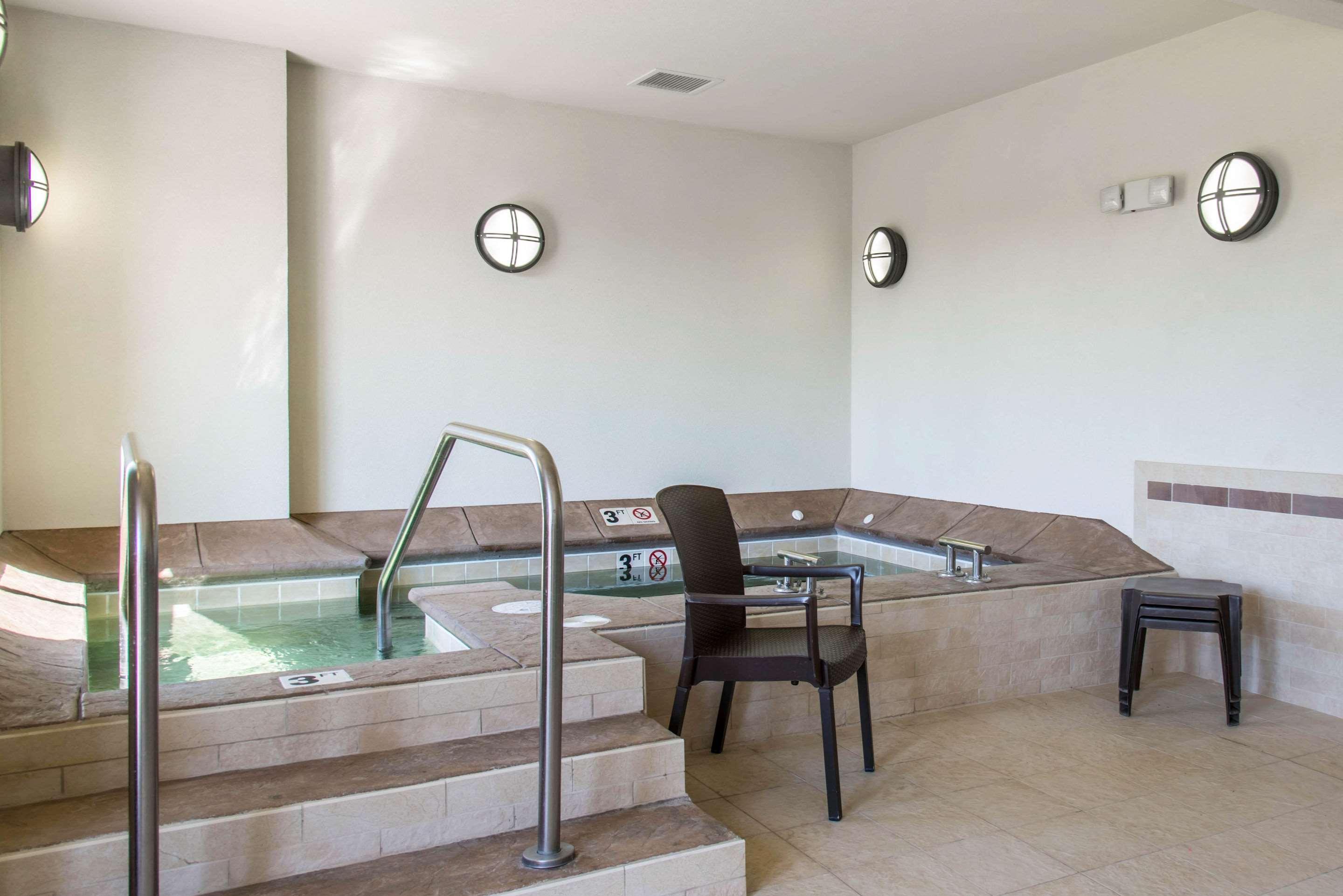 Sleep Inn & Suites Marshall - University Area Екстер'єр фото