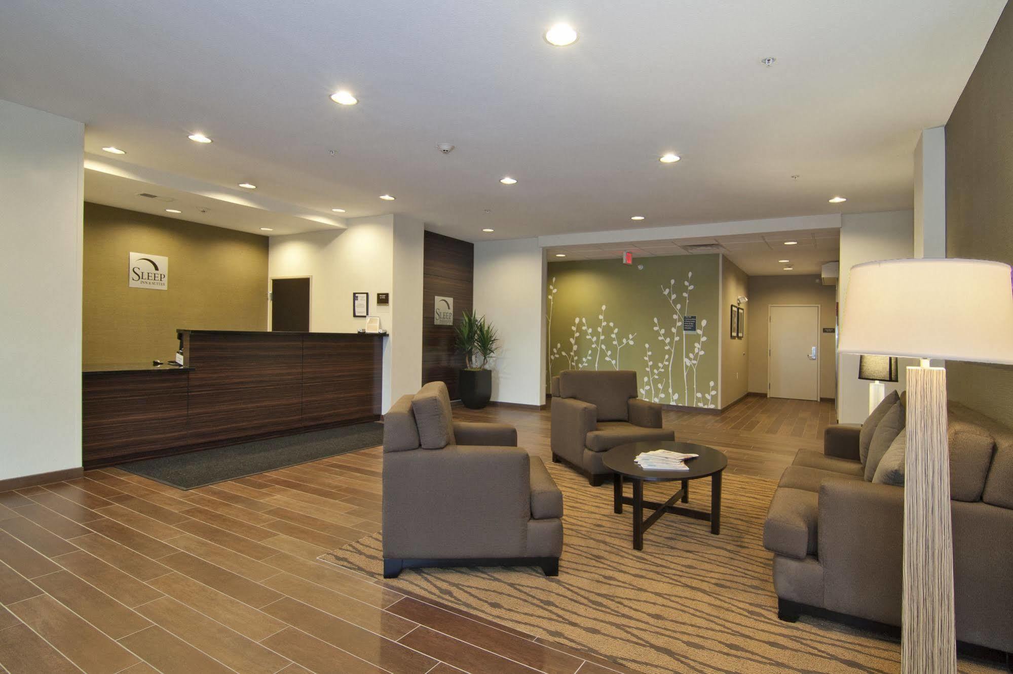 Sleep Inn & Suites Marshall - University Area Екстер'єр фото
